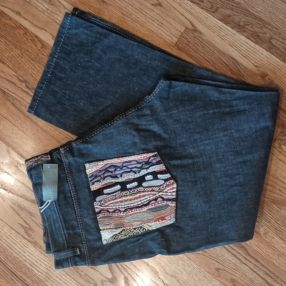 Coogi embroidered classic pattern wavey pocket dark wash straight leg denim jean
